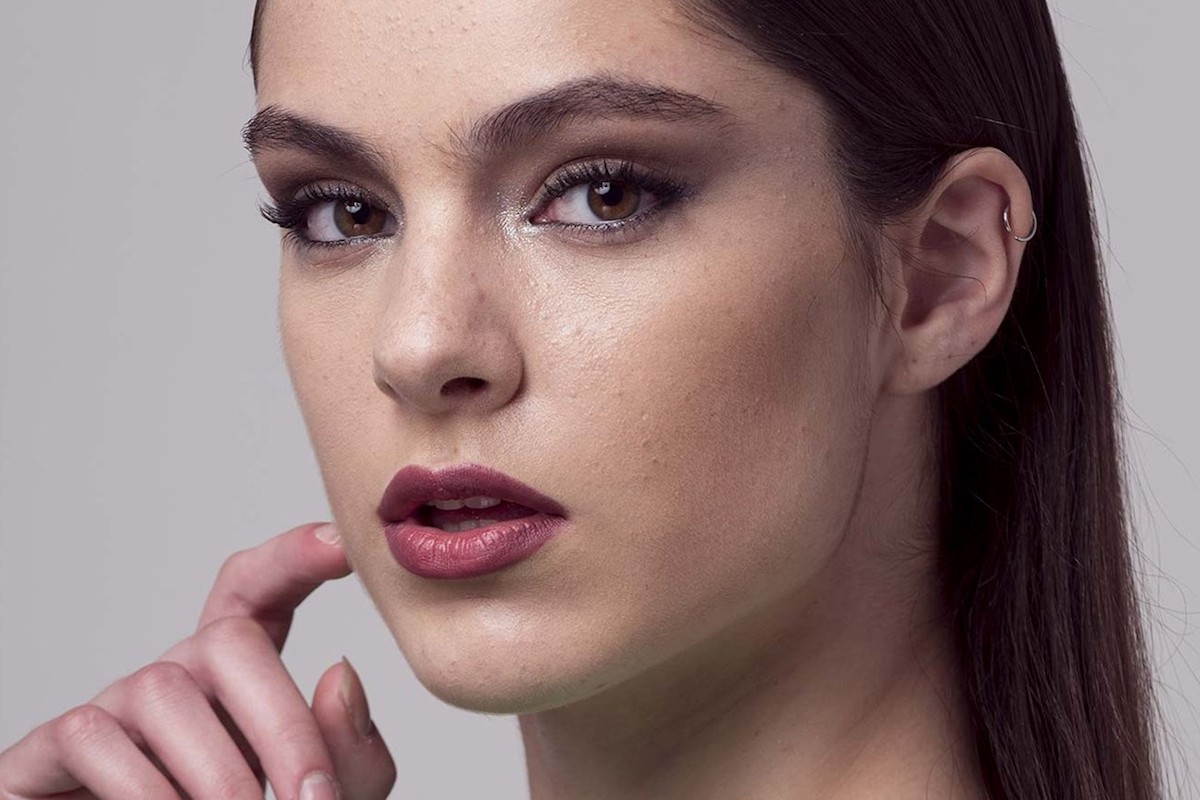 Maquillaje de los ojos pequeños