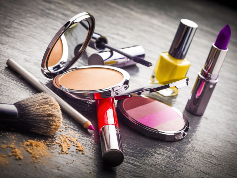 conservantes y antioxidantes en los productos cosméticos