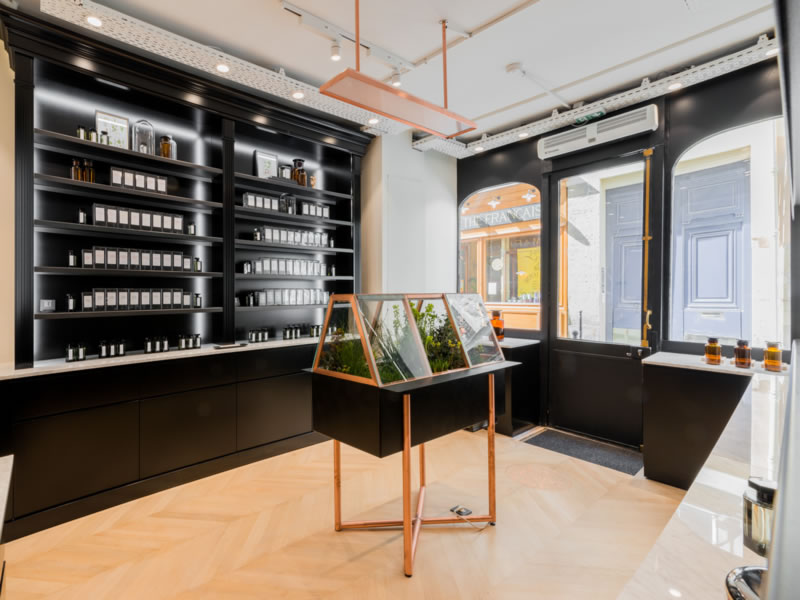 interior de L'Artisan Parfumeur
