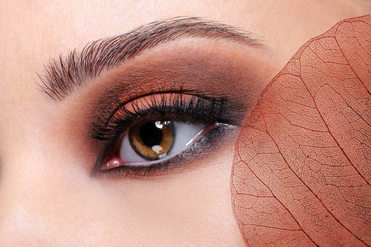 maquillaje de ojos en un maquillaje social