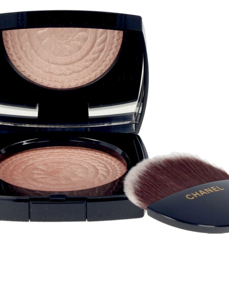 ECLAT MAGNÉTIQUE Exclusive Creation #metal peach by Chanel